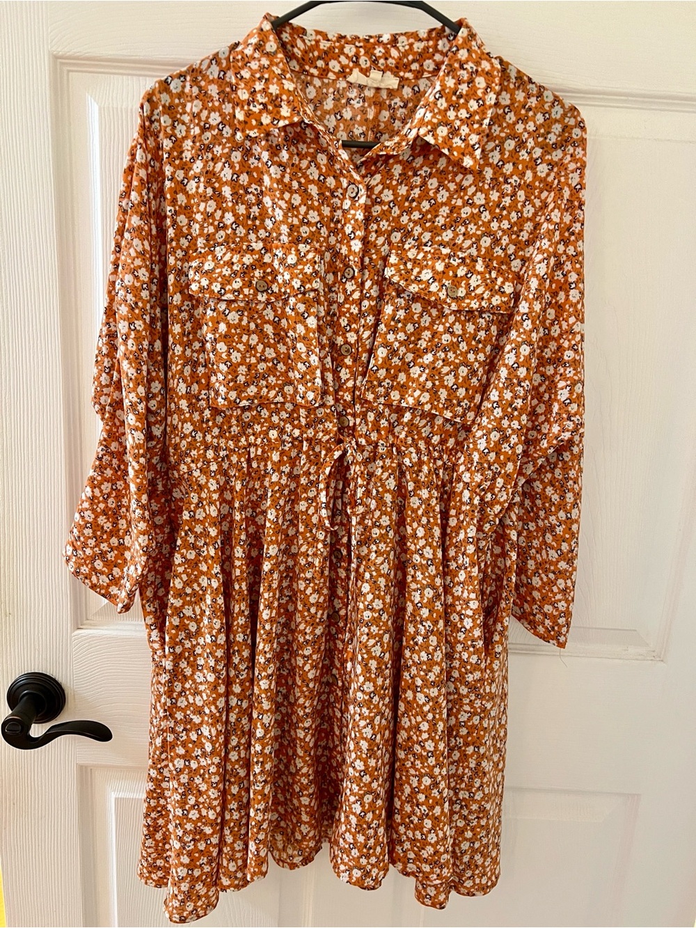 easel Orange and White Floral Button-Front Long Sleeve Dress with Tie Waist